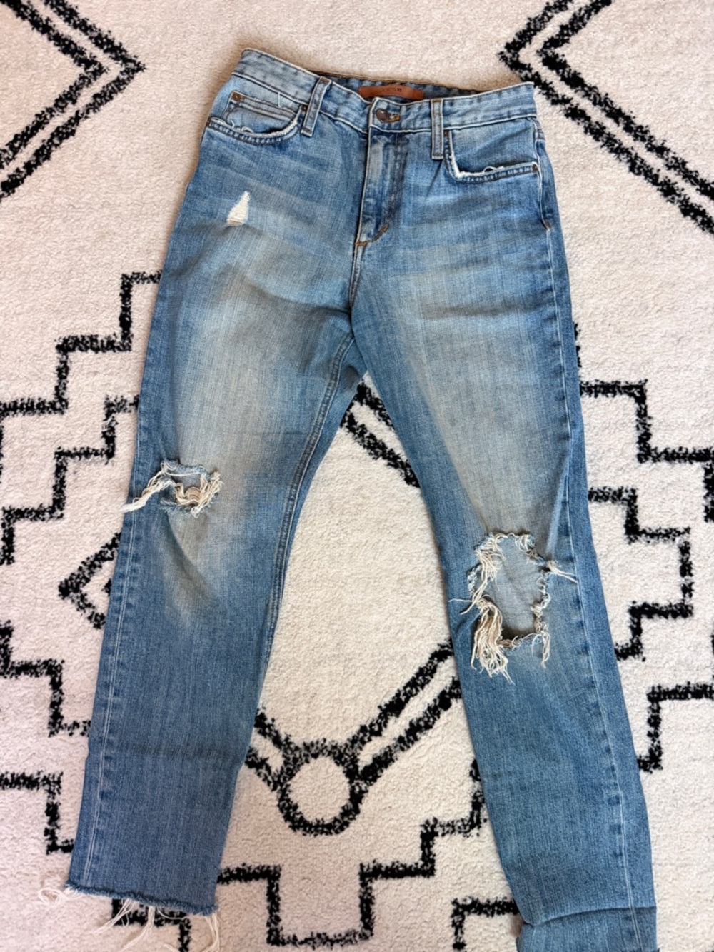 Joes Jeans - The Debbie. High rise, straight ankle Distressed Boyfriend Jeans